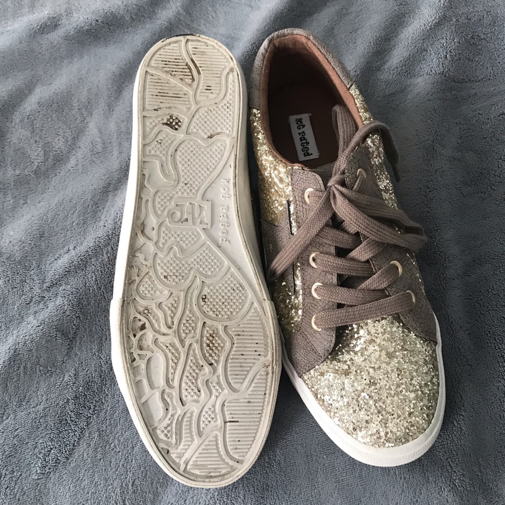 Gold Chucks - Picture 4 of 4